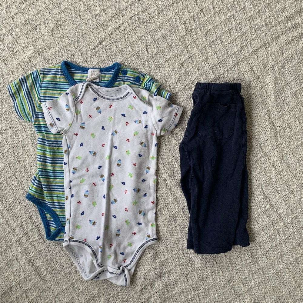 3/$20 bundle Baby Boy Bundle 6-12 month Lot
